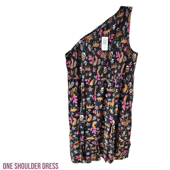 TORRID Midi Challis One Shoulder Tiered Dress With 🐆 leopard leaves print. - Picture 3 of 12